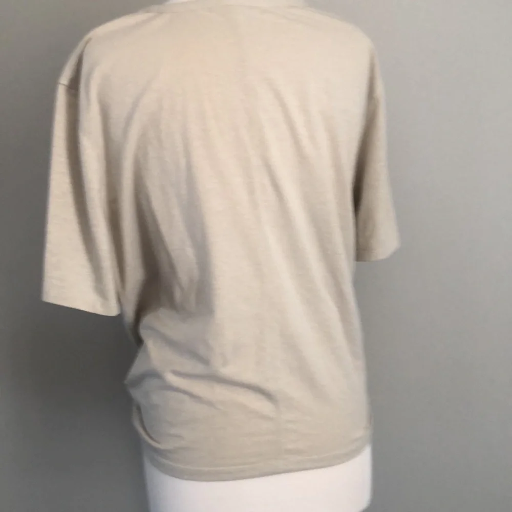 Lululemon shirt - Picture 4 of 8